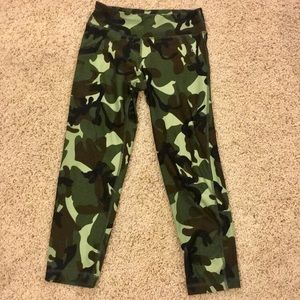 Camouflage Capri Leggings